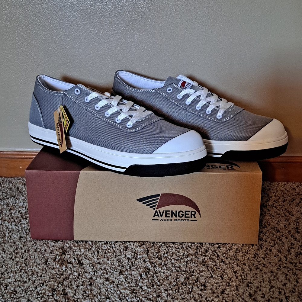 Avenger A121 Blade EH Comp Toe Oil/Slip Resistant Shoes Size 14